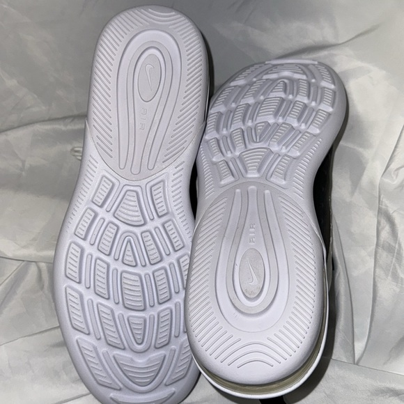 BRAND NEW Nike air Max axis - Picture 3 of 6